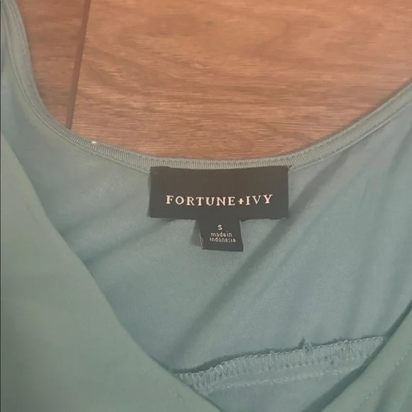 Fortune and Ivy Teal Sleeveless Button-Down Blouse - Picture 2 of 5